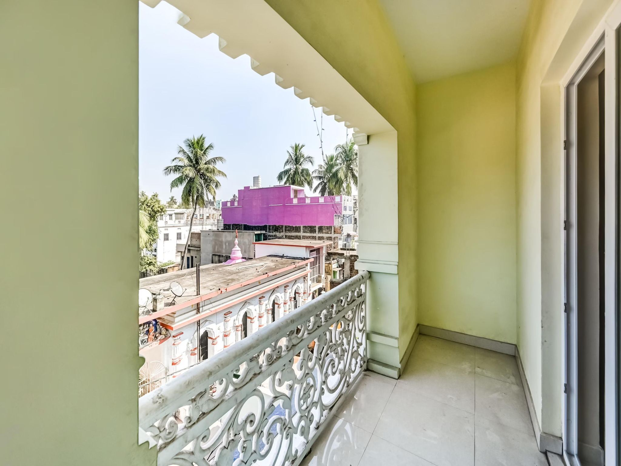 undefined Capital O 86823 Hotel Subhadarsan 5