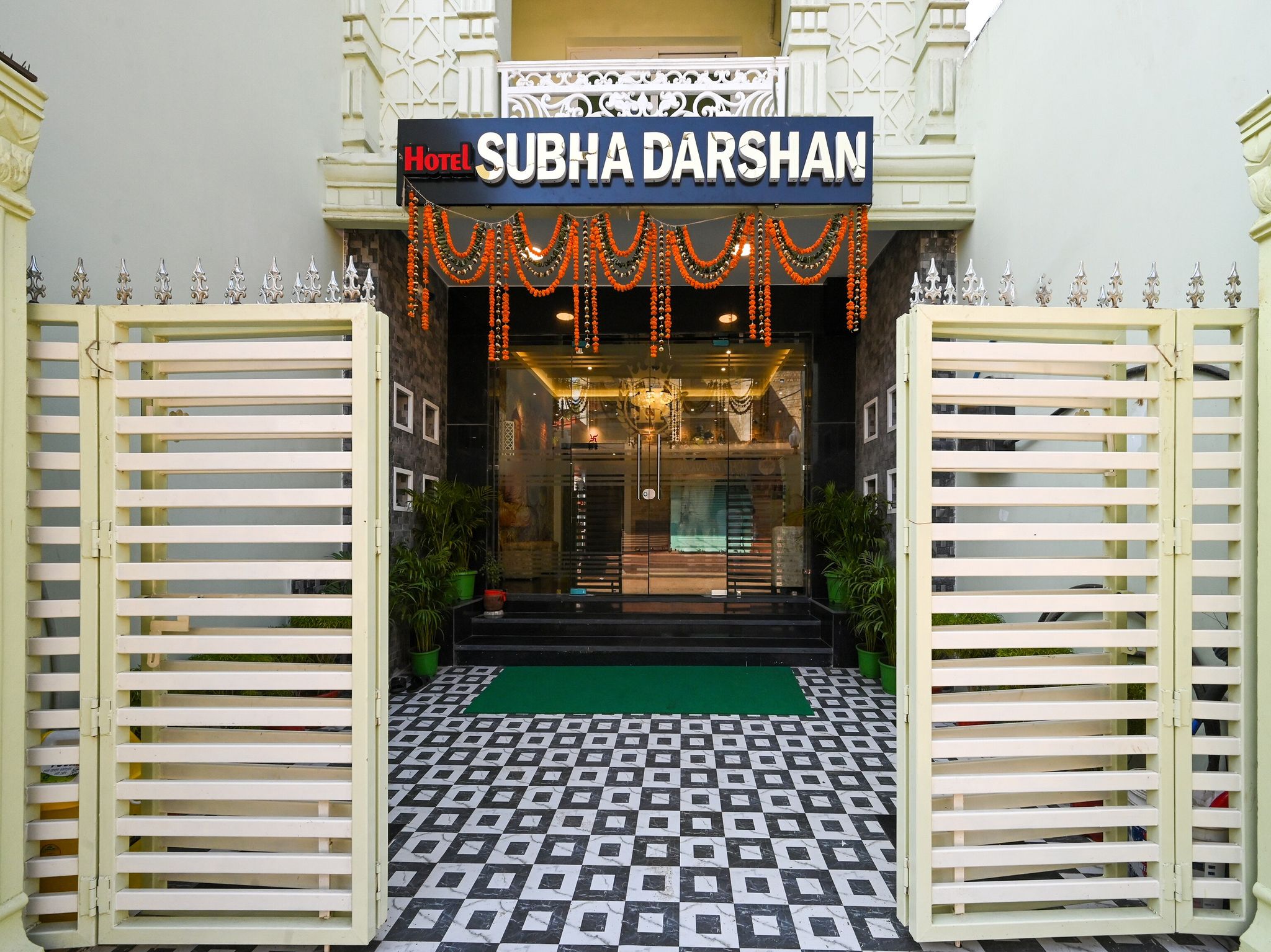 undefined Capital O 86823 Hotel Subhadarsan 7