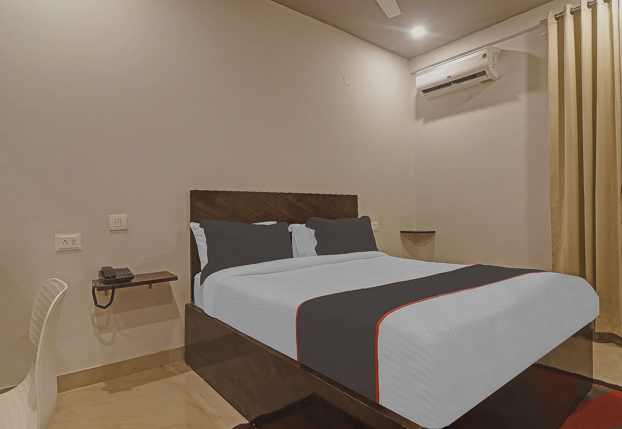 Super Townhouse RCC Pristine Classic