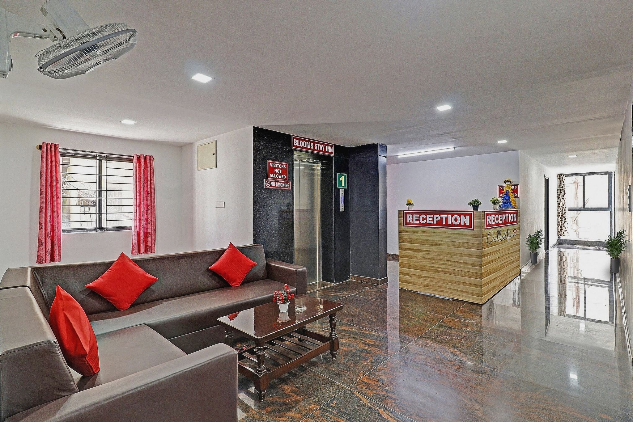 undefined OYO 88025 Blooms Luxury