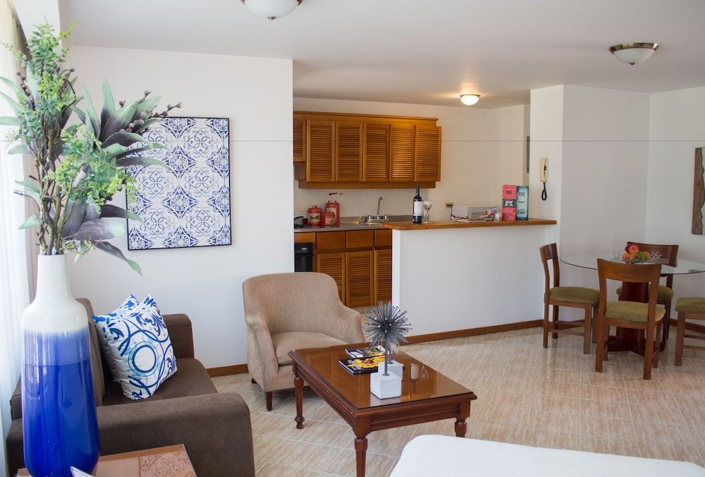 Aparta Hotel Portal del Rodeo Standard Apartment 6