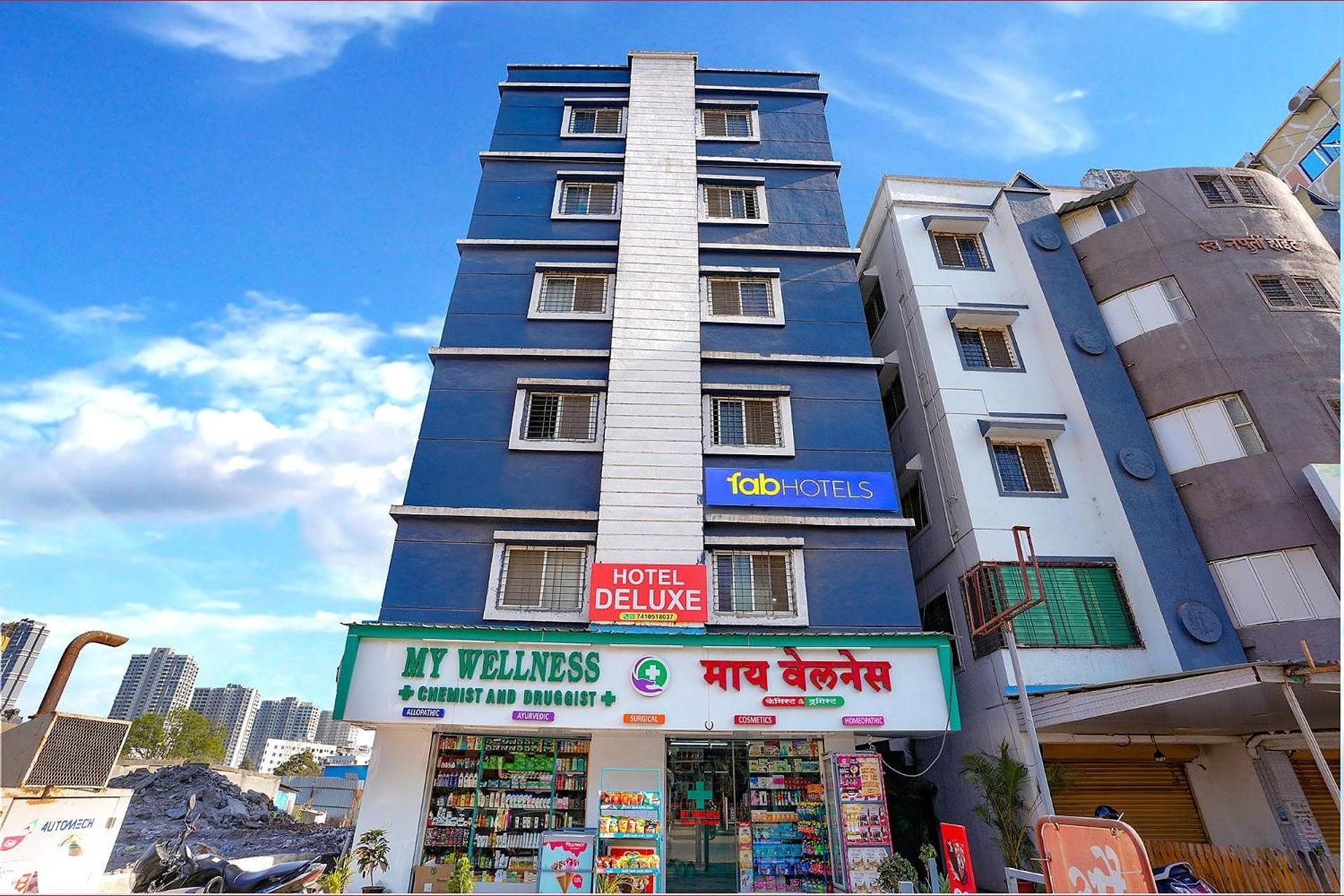 undefined SPOT ON Hotel Deluxe 8