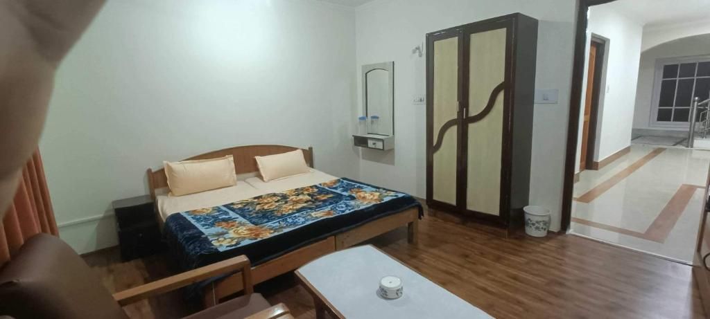 Hotel O Kohsheen Guest House in Srinagar