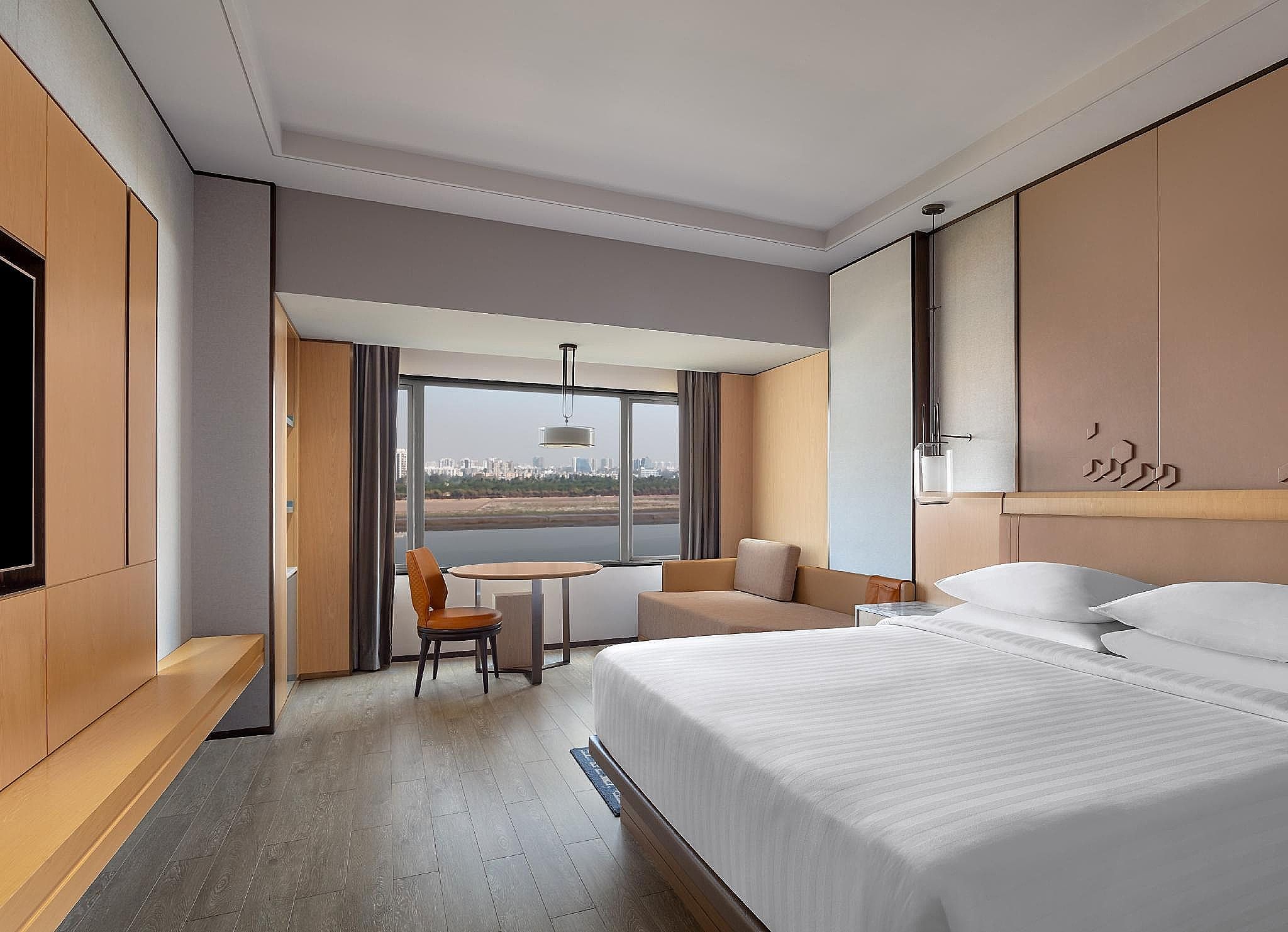 Executive King room, Guest room, 1 King, River view