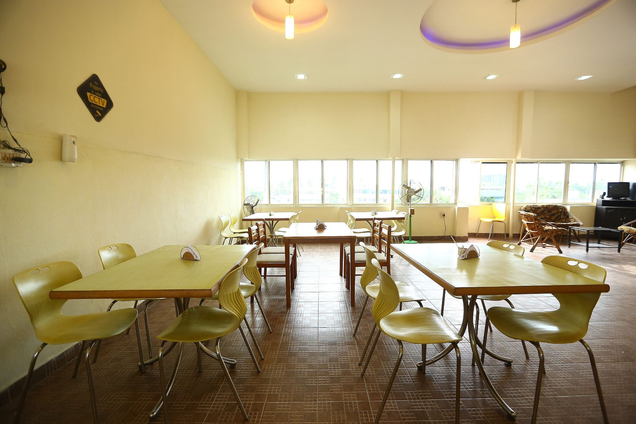 undefined Capital O J Service Appartment 4