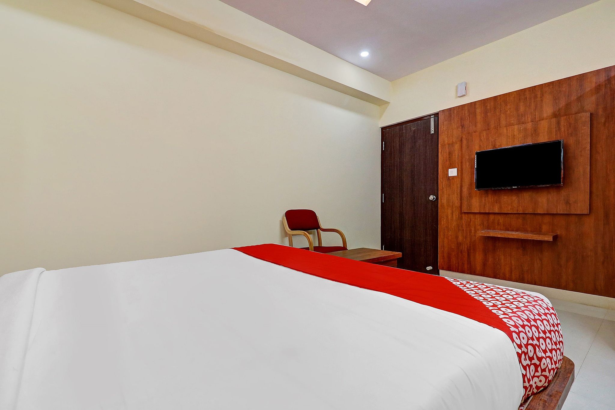 Hotel O Silver House Near Mantri Square Mall Classic Room 14