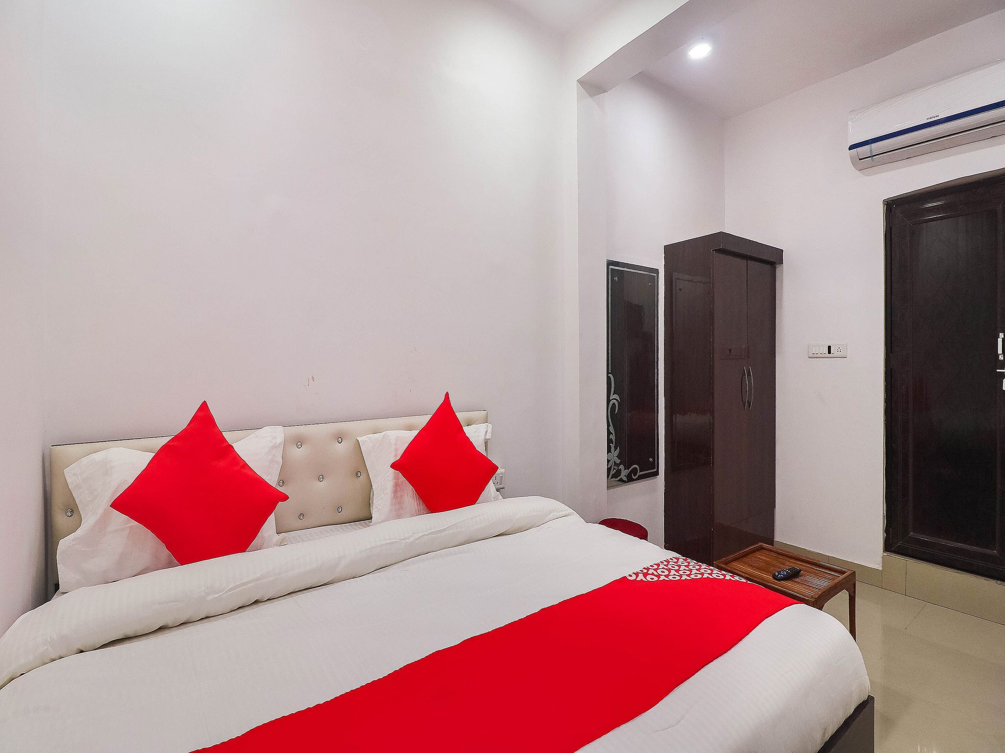 Hotel O M. S. Grand Classic Room 3