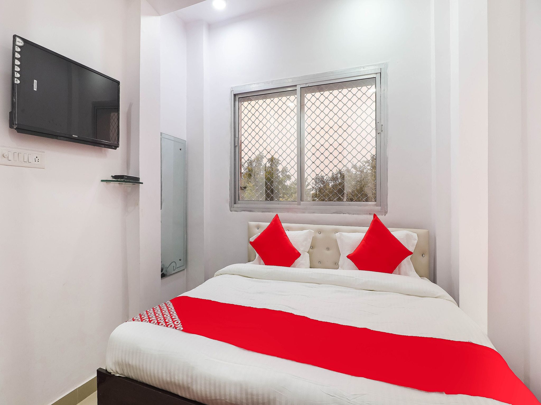 Hotel O M. S. Grand Classic Room 11