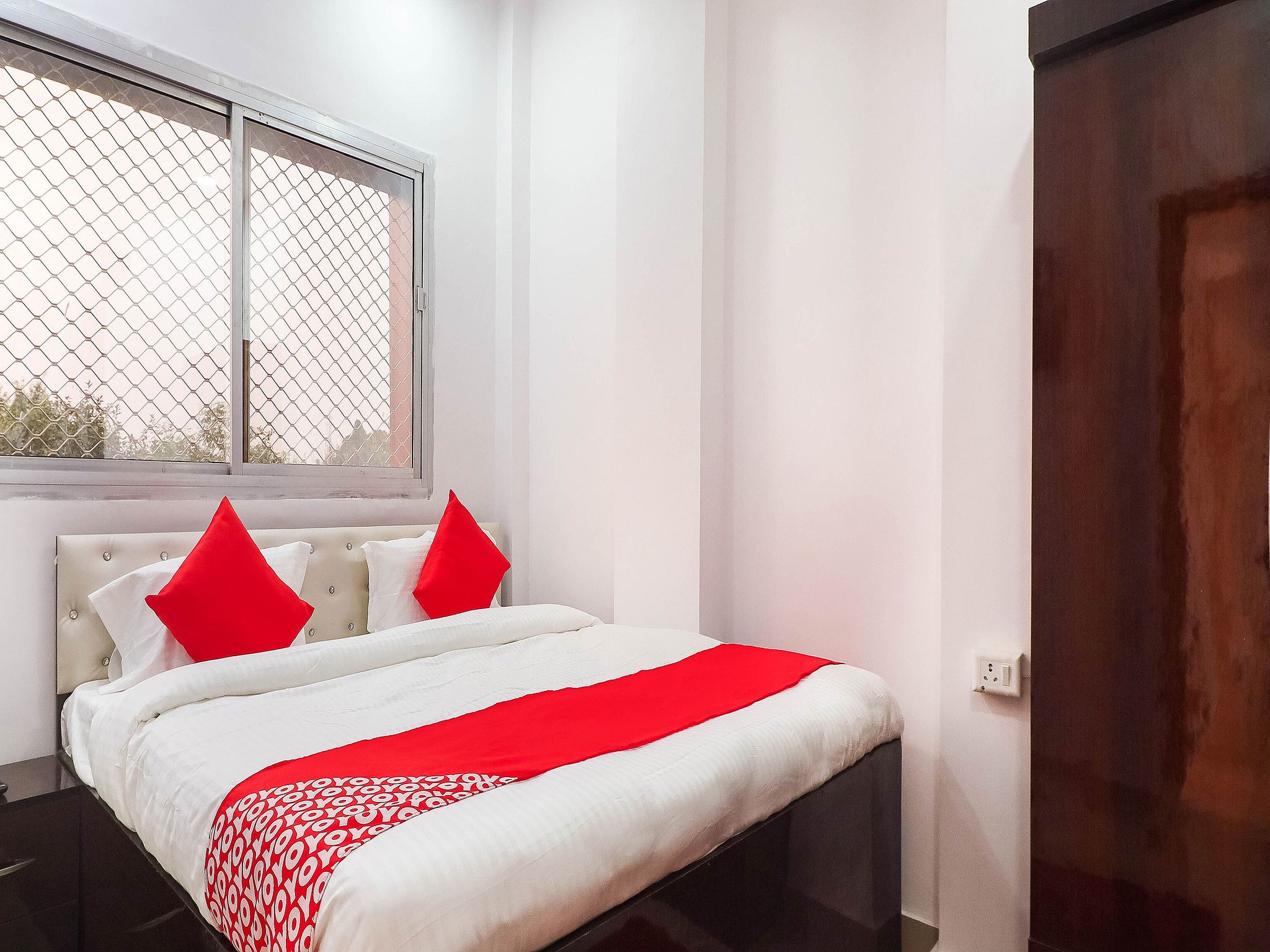 Hotel O M. S. Grand Classic Room 7