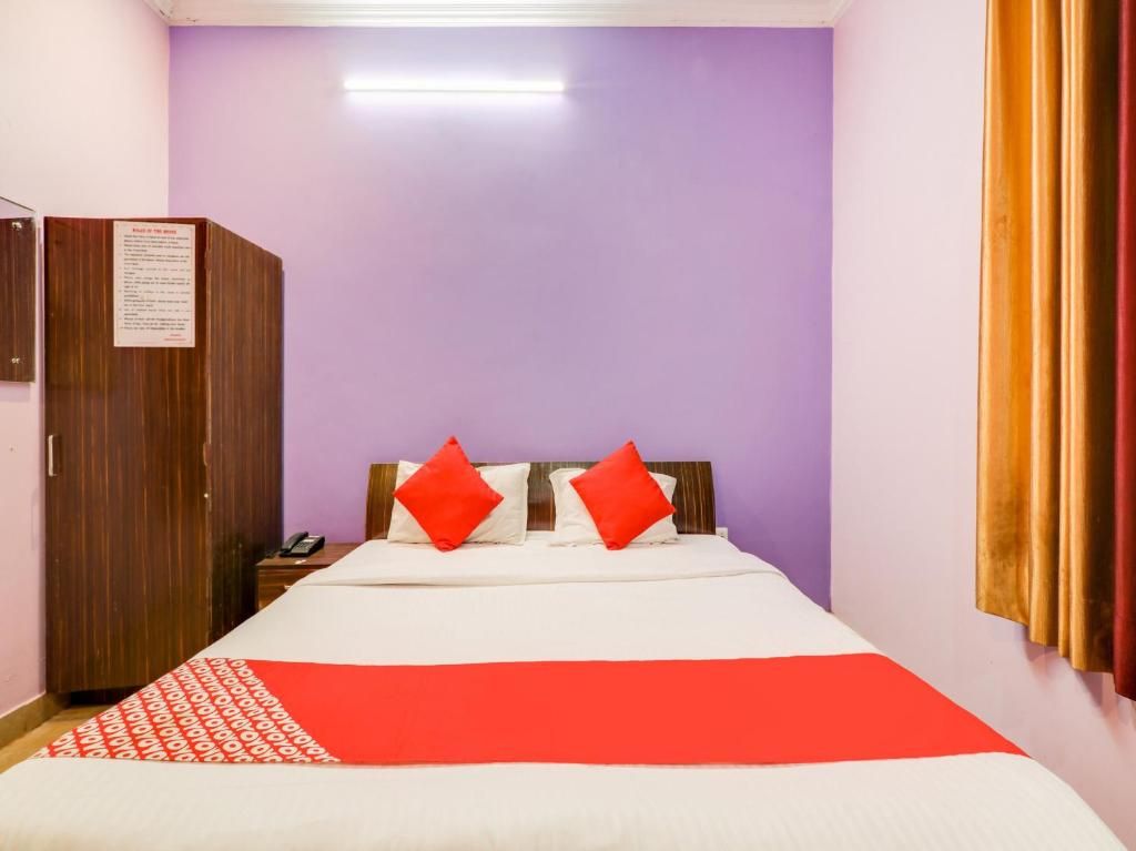 undefined OYO 76256 Trimurti Palace 9