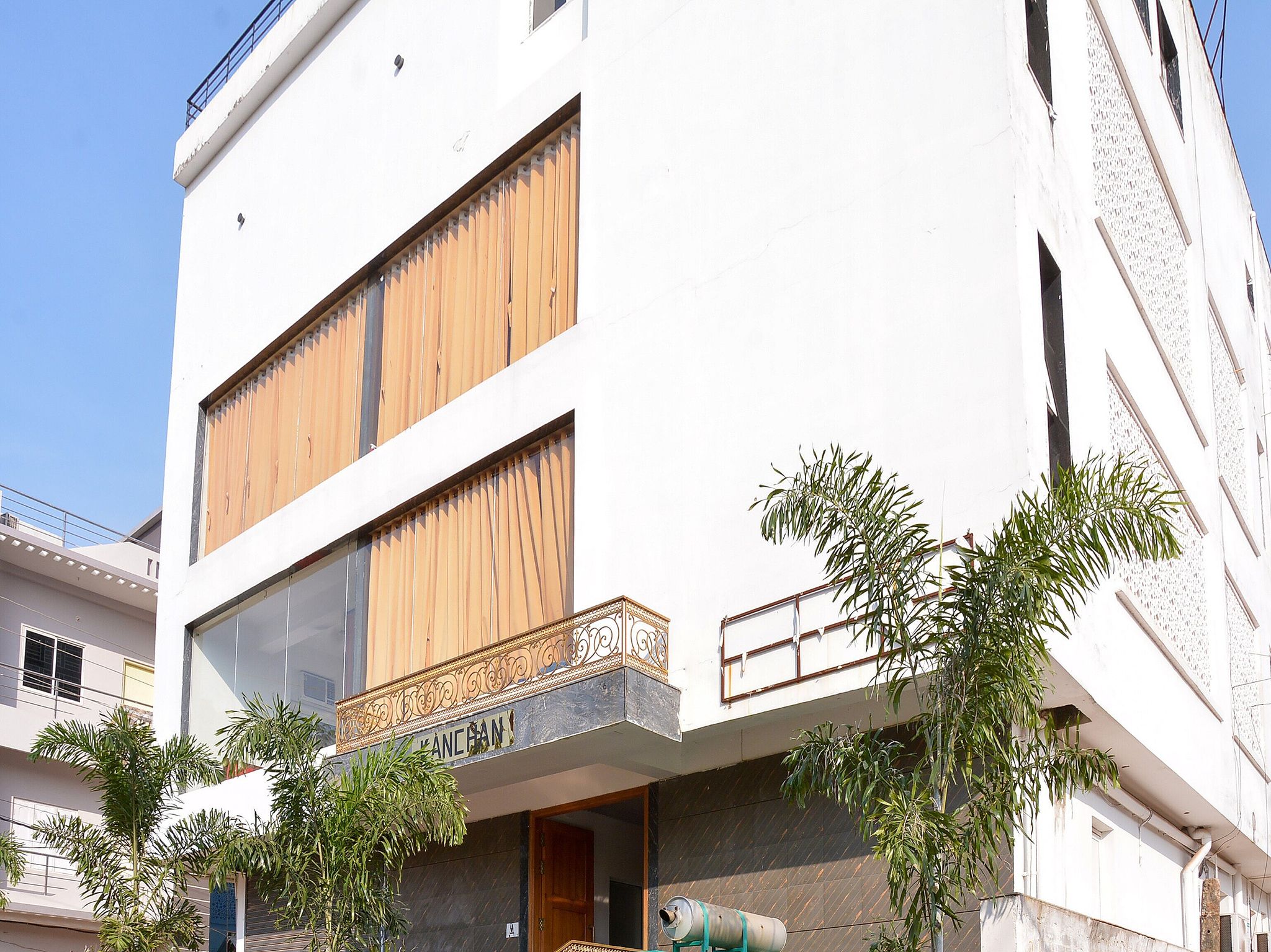 Hotel Exterior