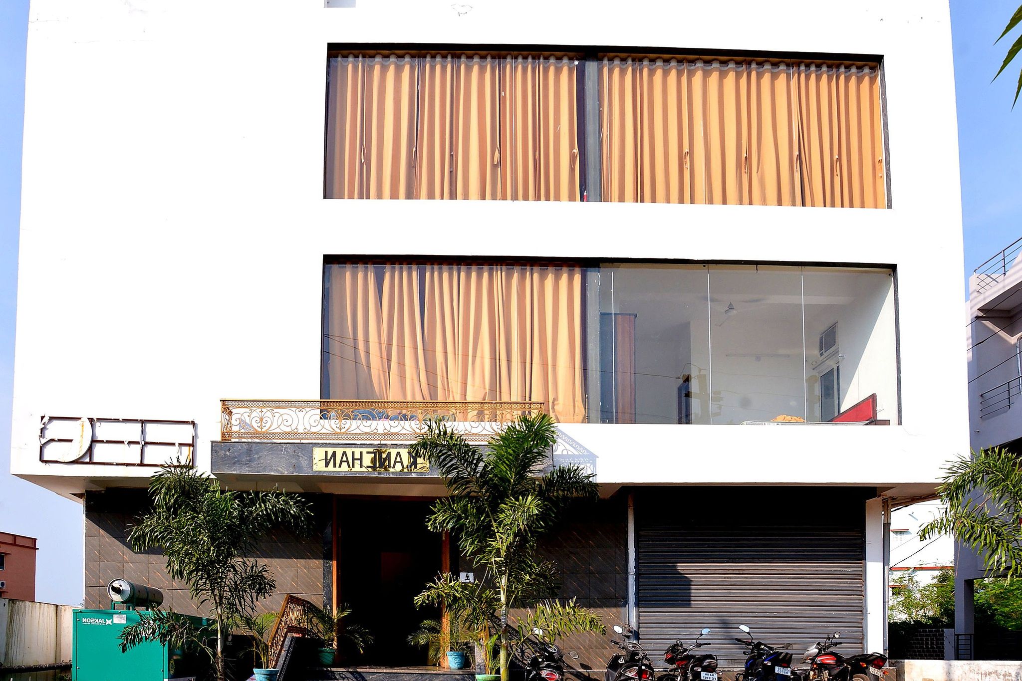 Hotel Exterior