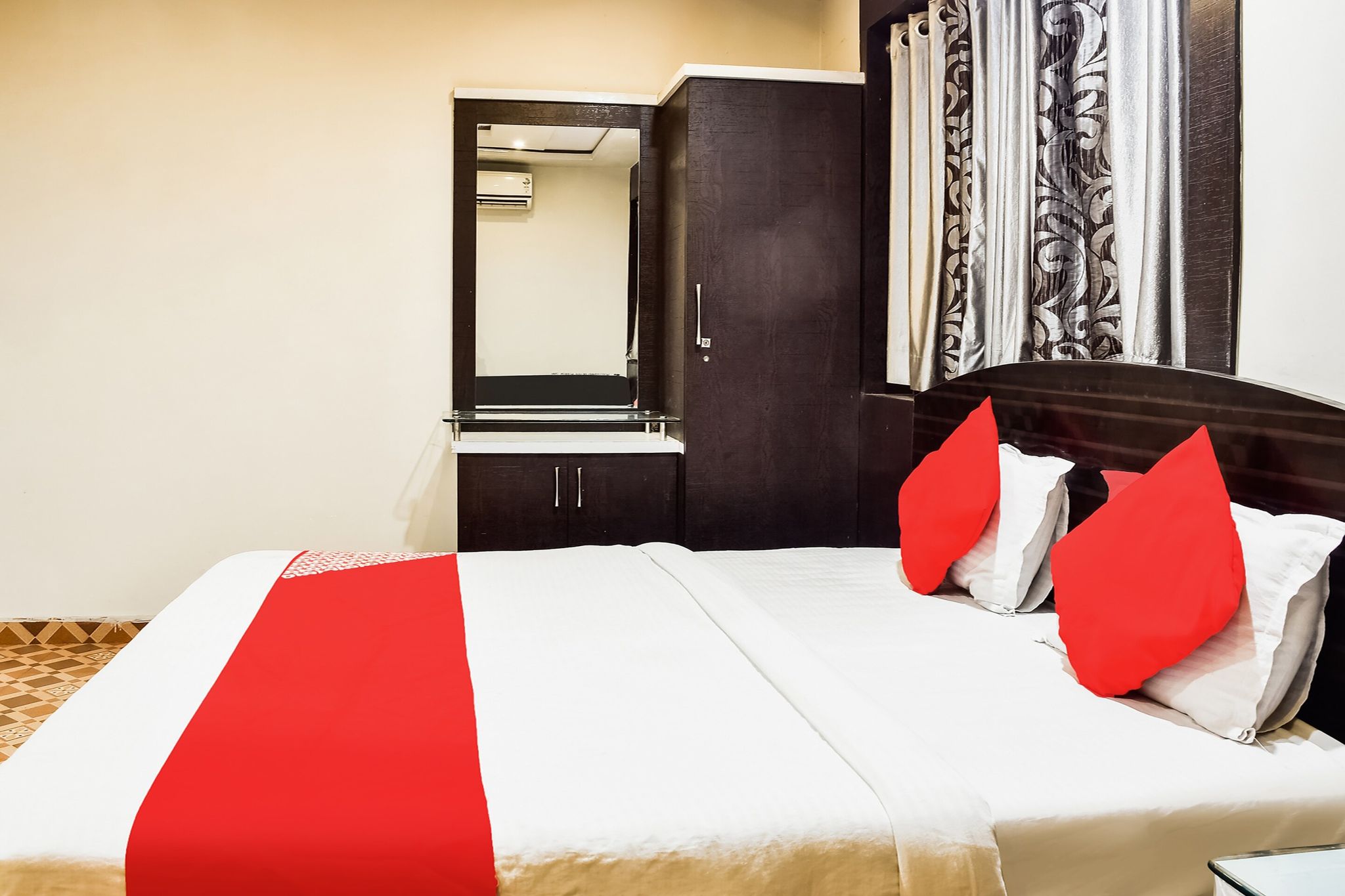 OYO Flagship Hotel Pragya 2 Classic 14