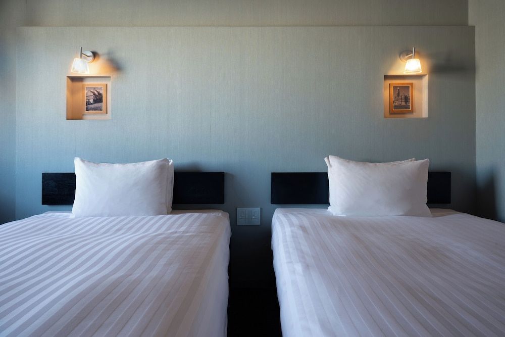 Standard Twin Room, Smoking
