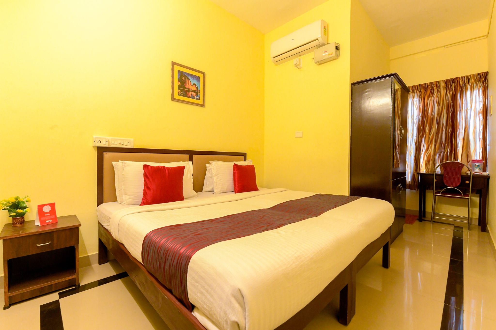 Super Hotel O Kollamkudimughal Kakkanad Formerly Diamond Inn Classic Room 4
