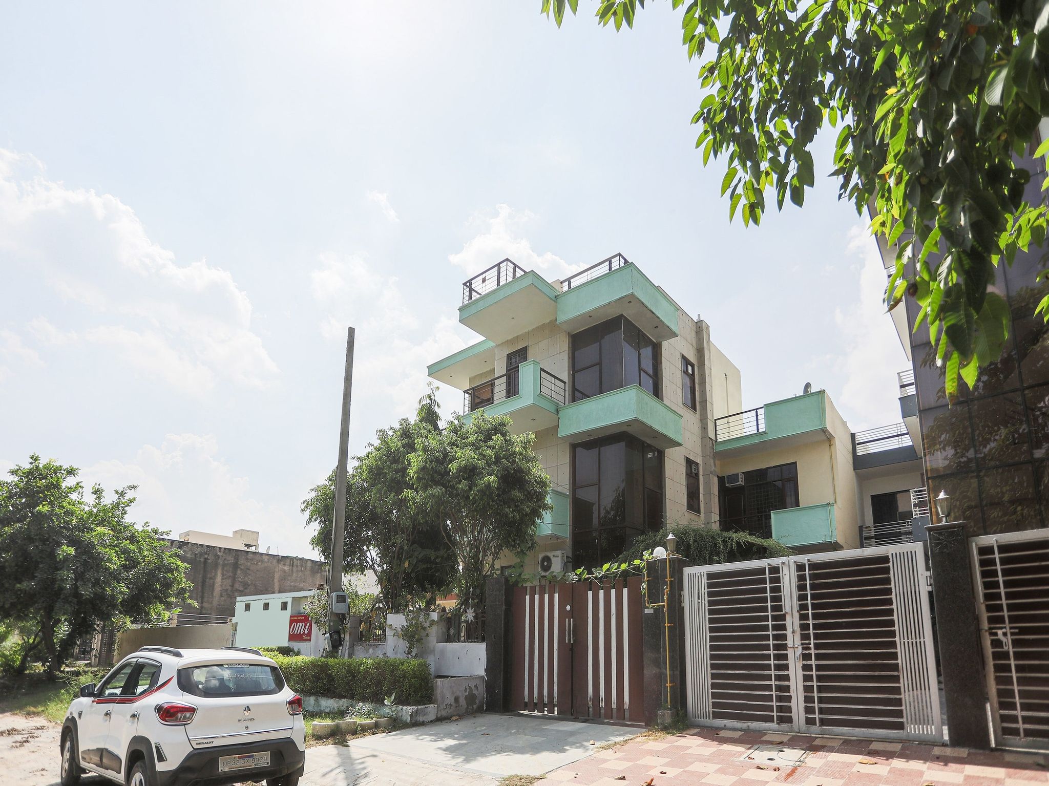 Hotel O Omi Guest House