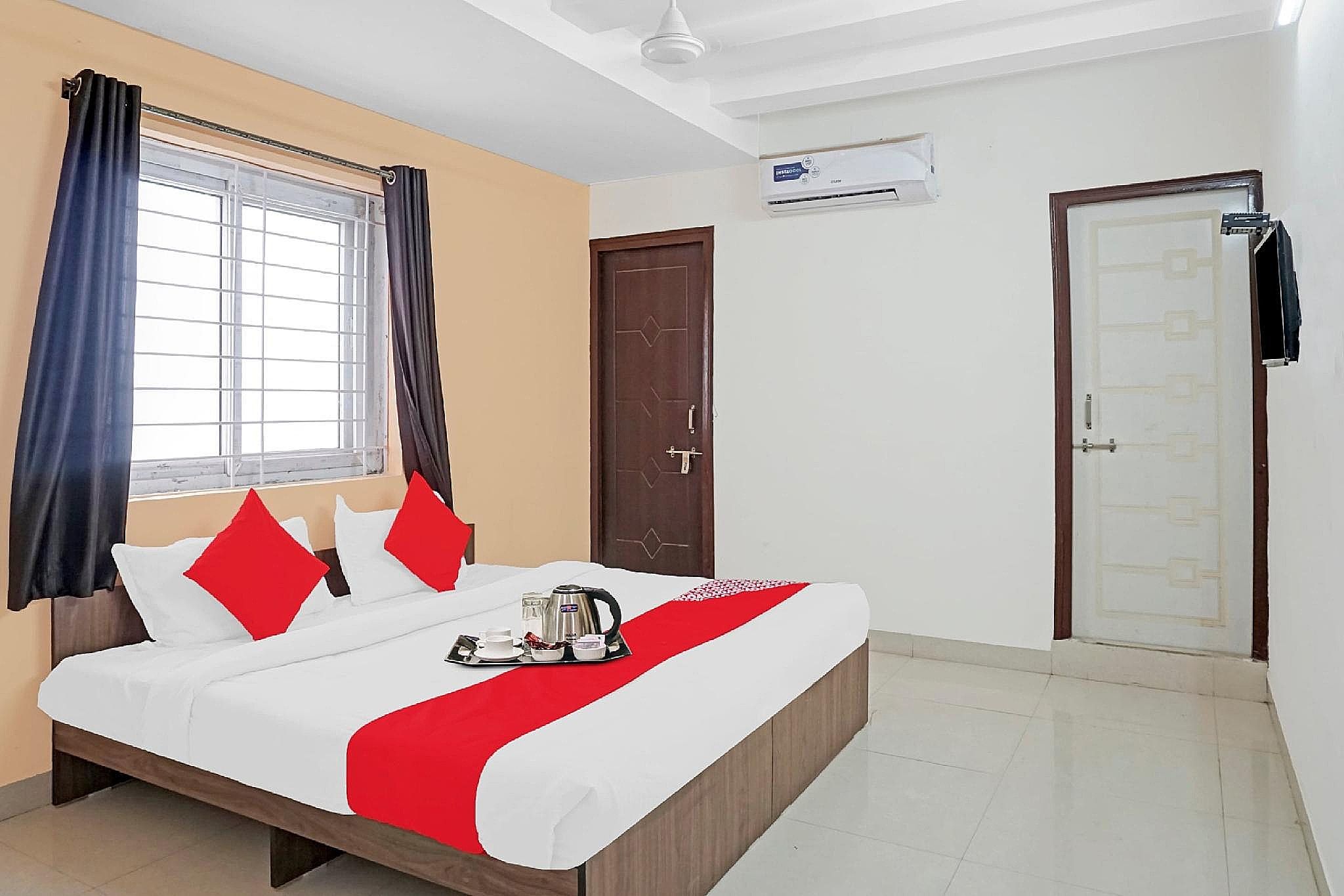 Hotel O Sapphire Homes Stay Classic Room 6