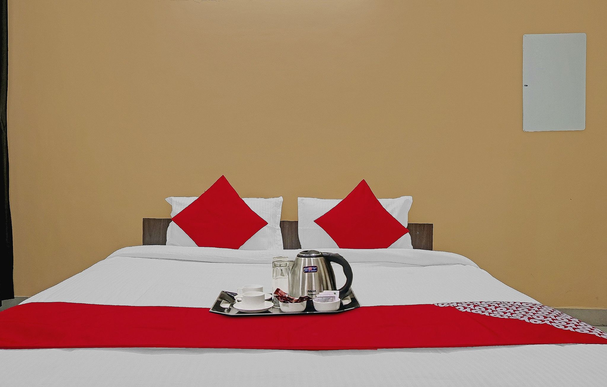 Hotel O Sapphire Homes Stay Classic Room 5