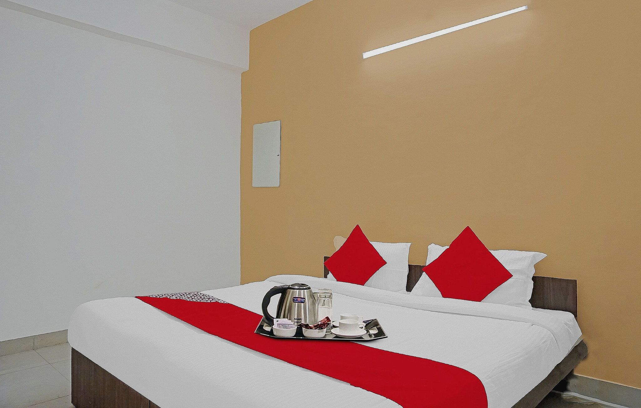 Hotel O Sapphire Homes Stay Classic Room 2