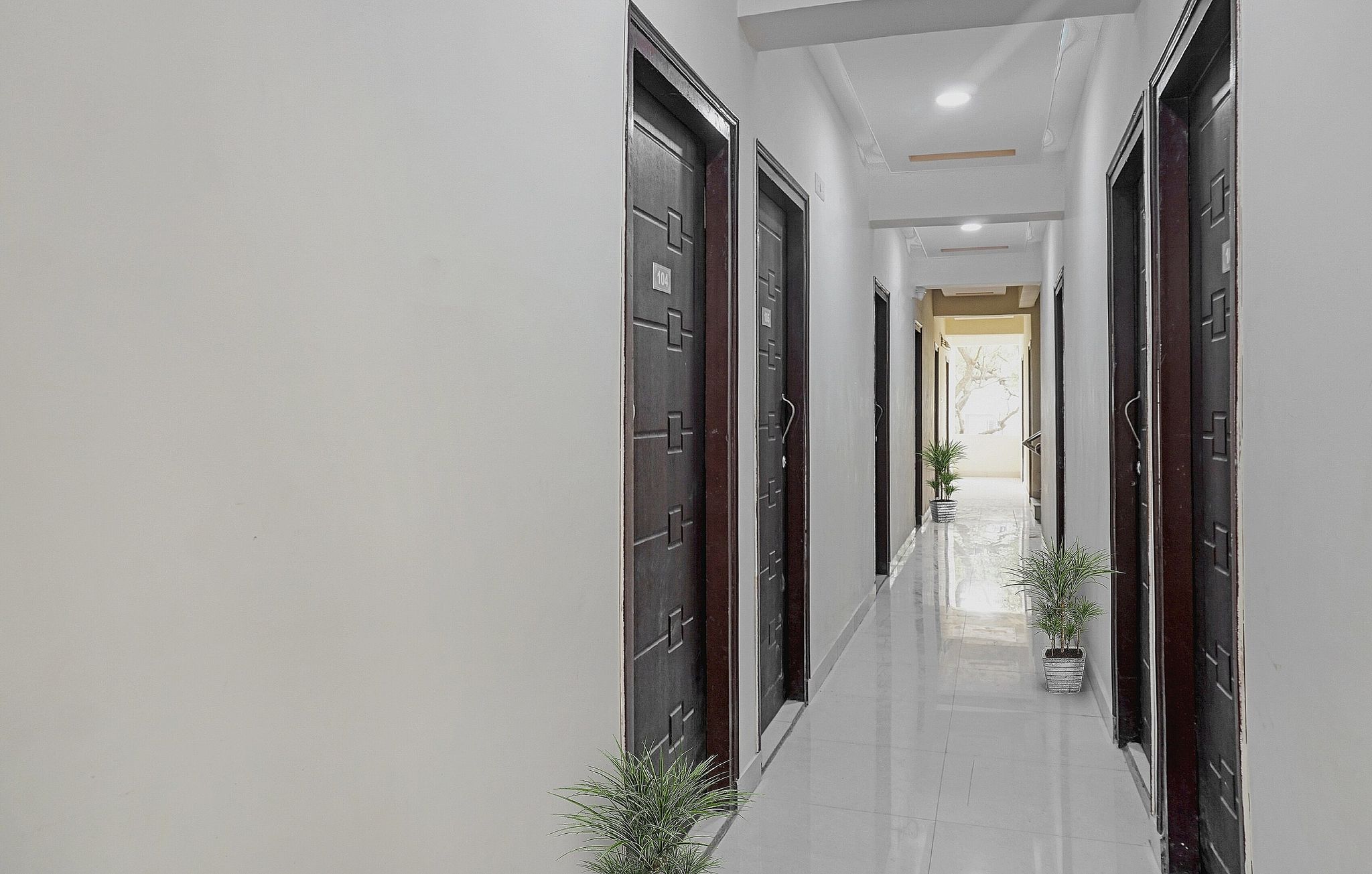 undefined Hotel O Sapphire Homes Stay 4