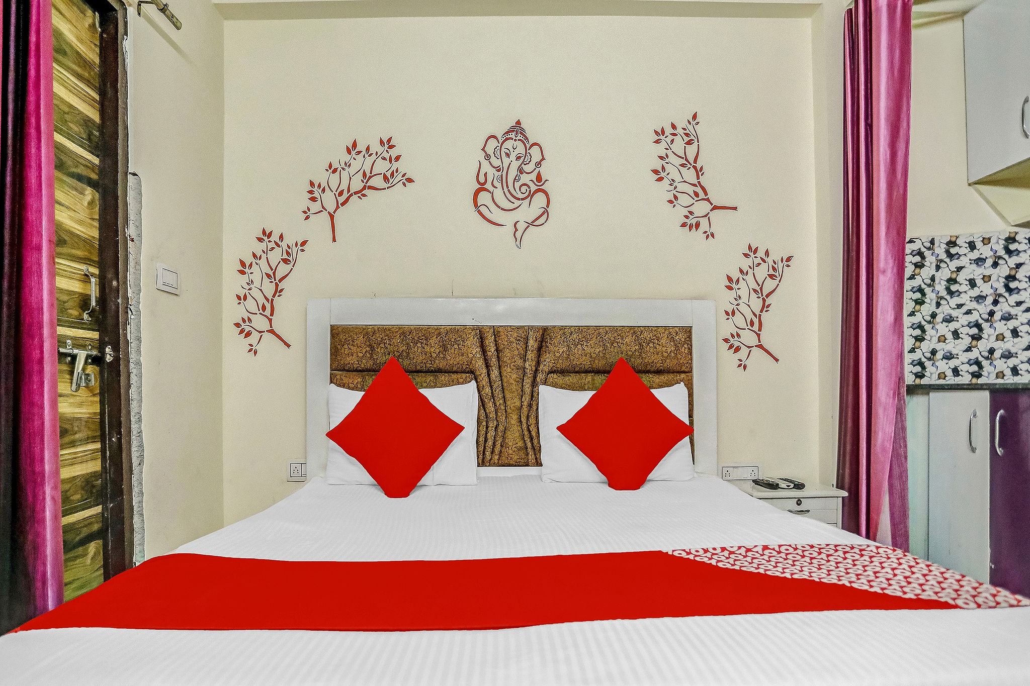 Hotel O Shankar Hotel Ghaziabad Railway Station Classic 9