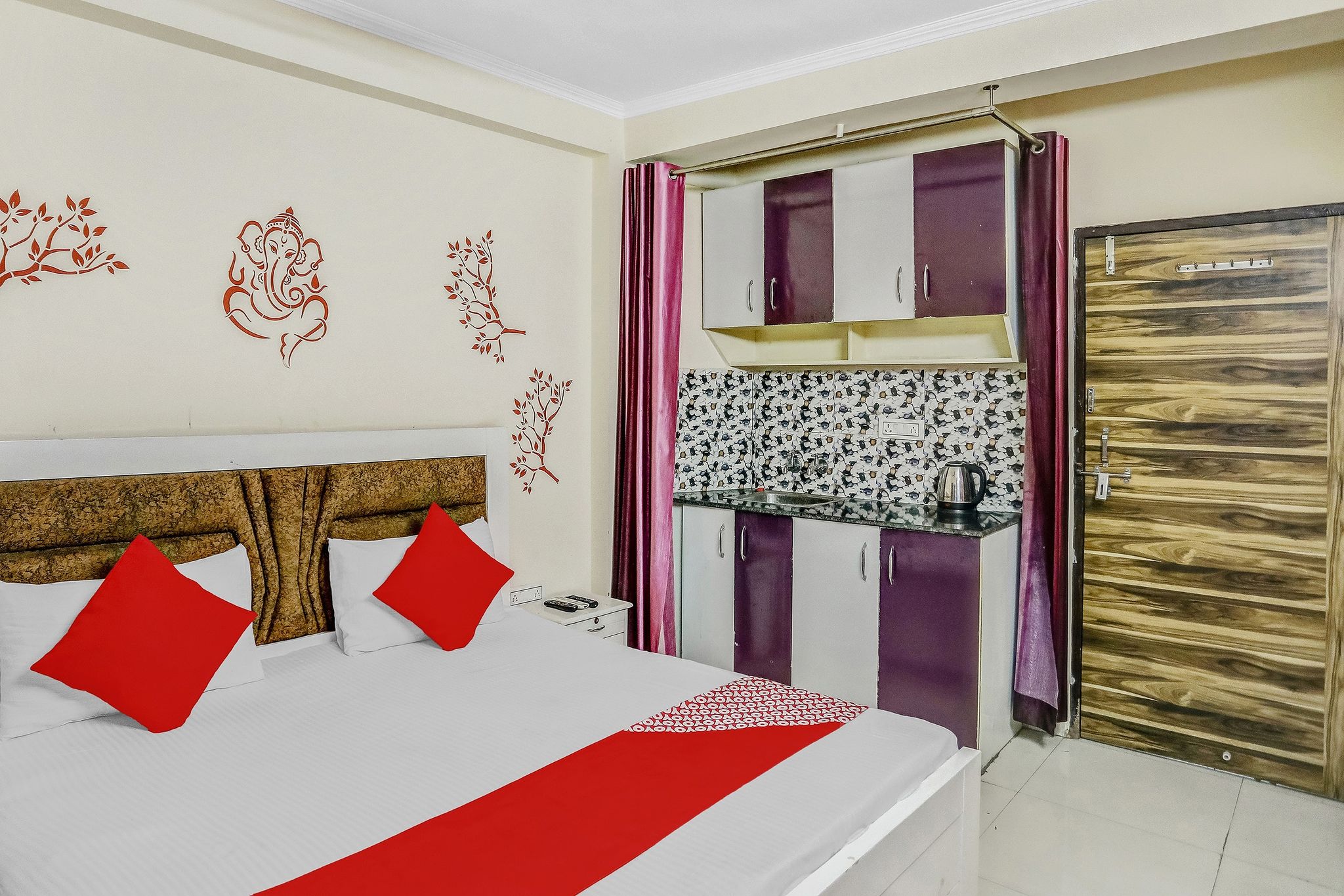 Hotel O Shankar Hotel Ghaziabad Railway Station Classic 8