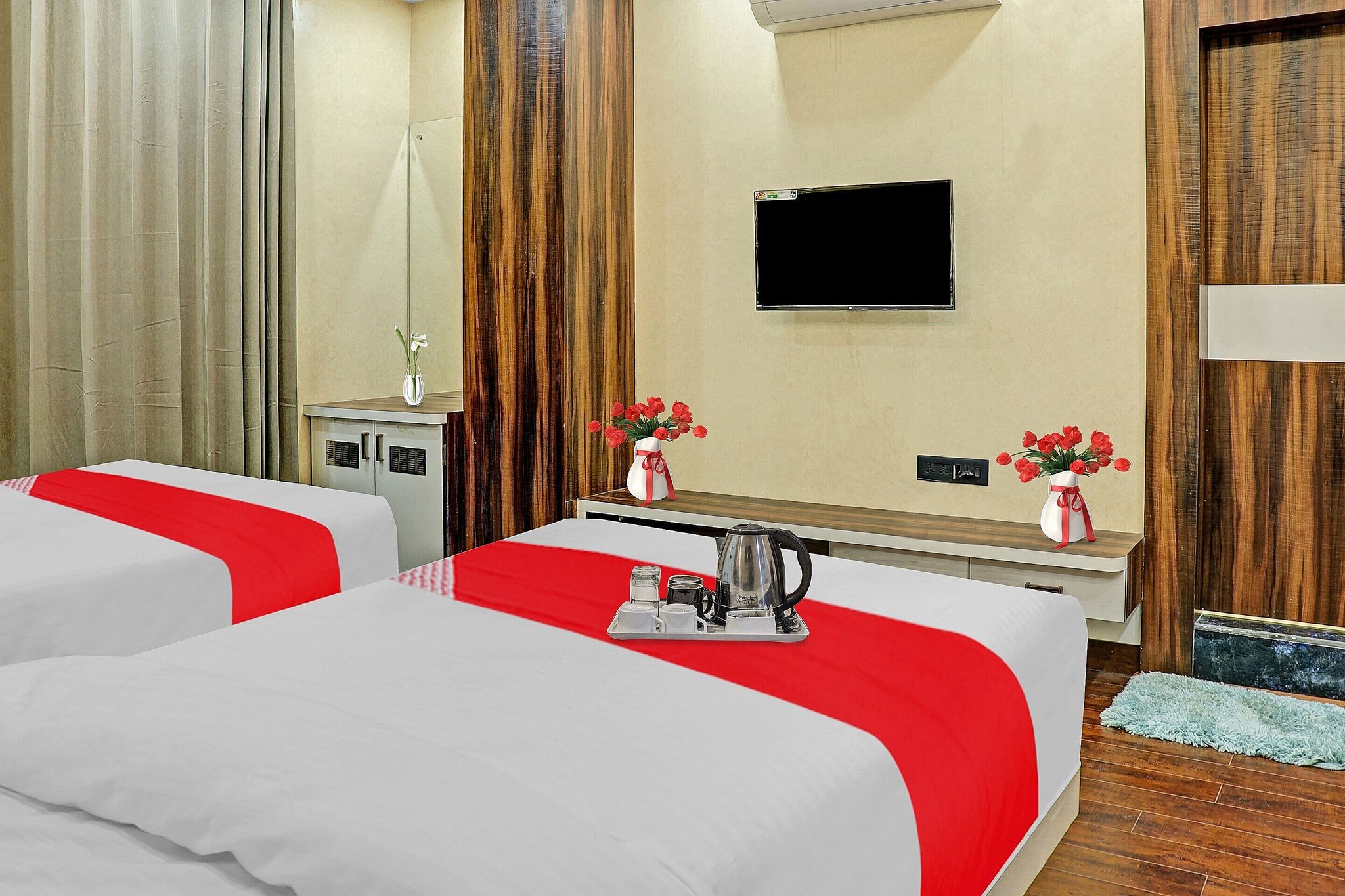 OYO 86812 Oxy Kings Inn Deluxe Room 4