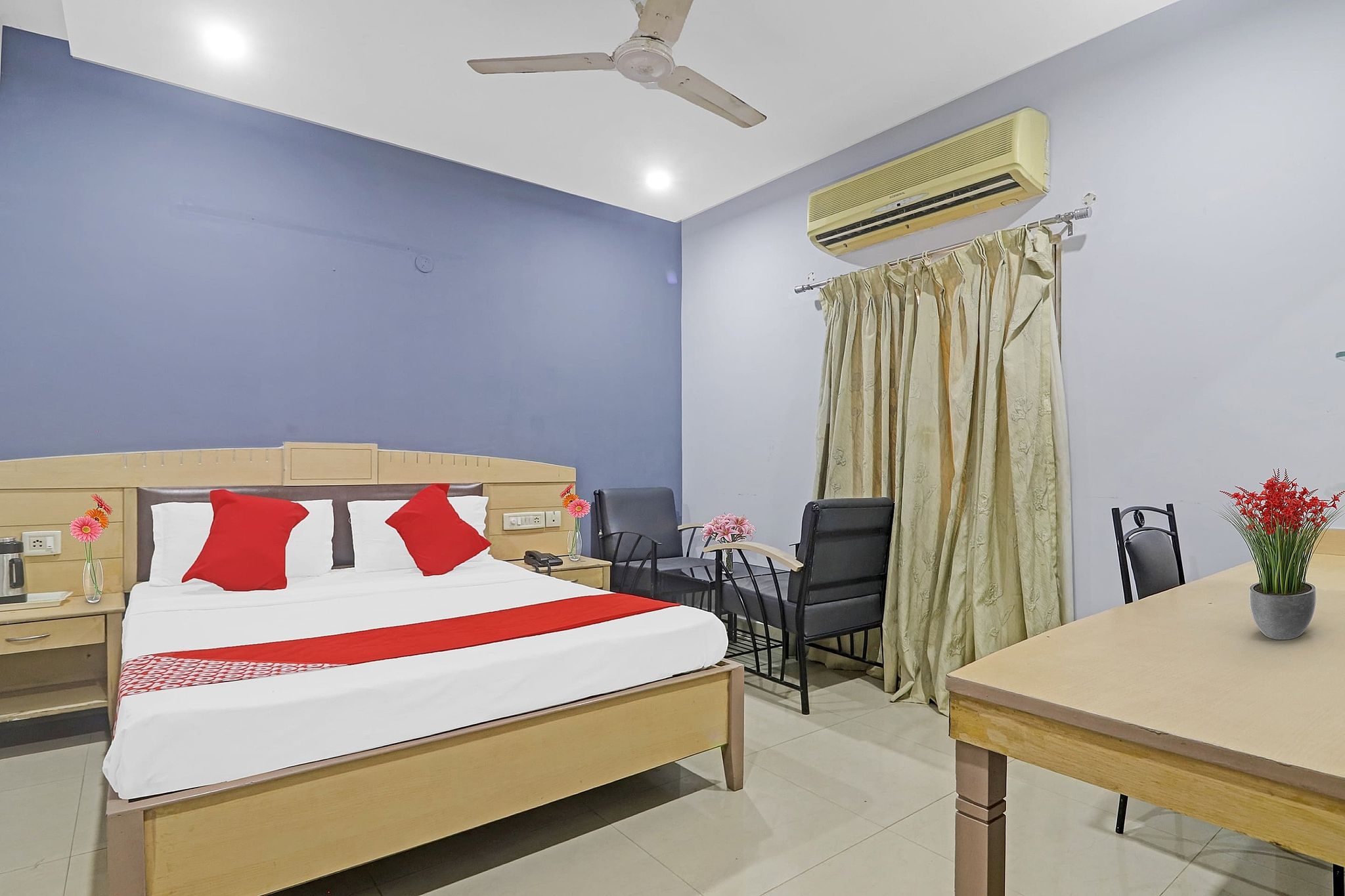 undefined Hotel O by OYO Padmini Near Lakdikapool Metro Station 9