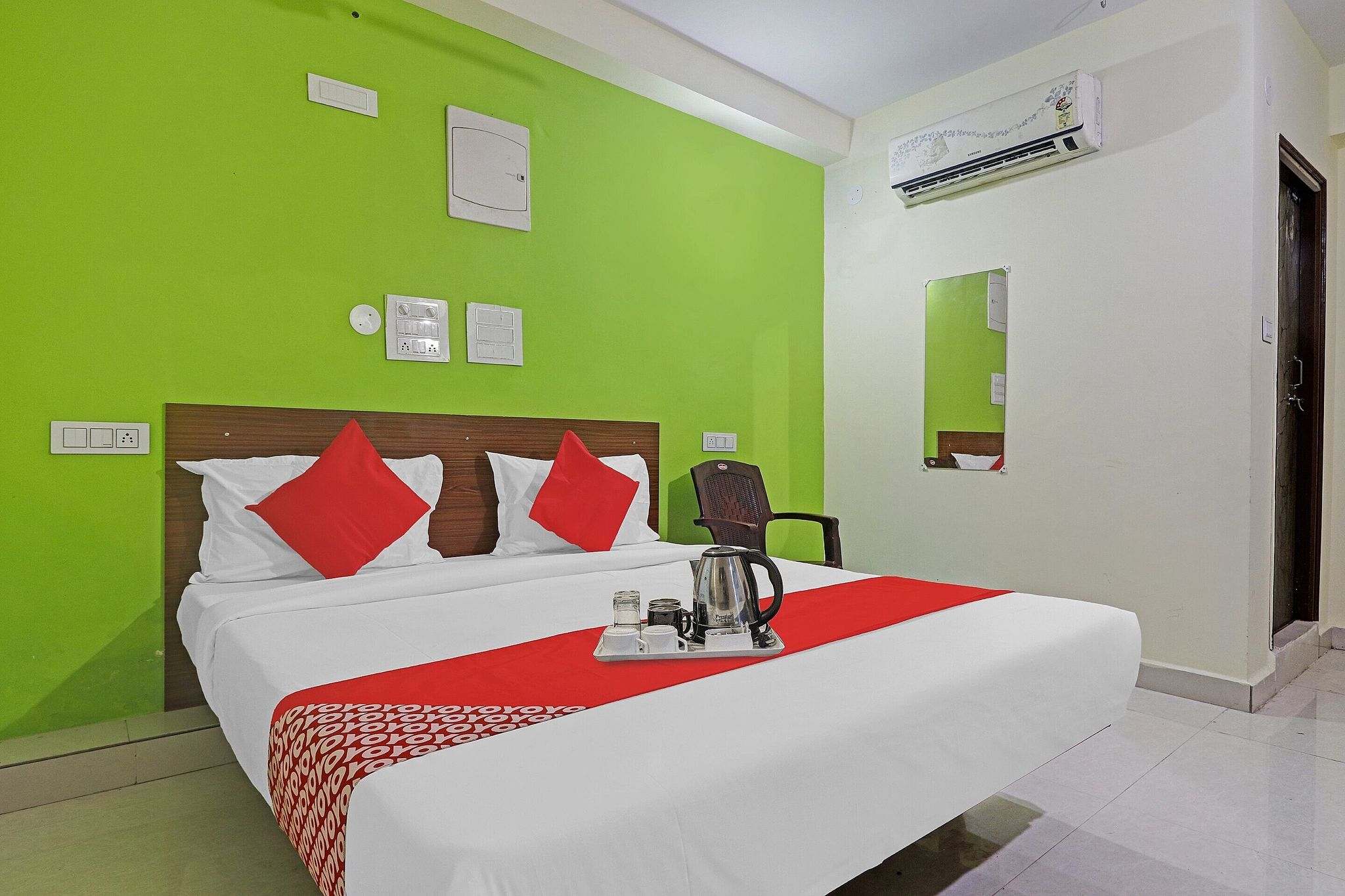 Super Hotel O Dk Reddy Square Classic Double or Twin 20