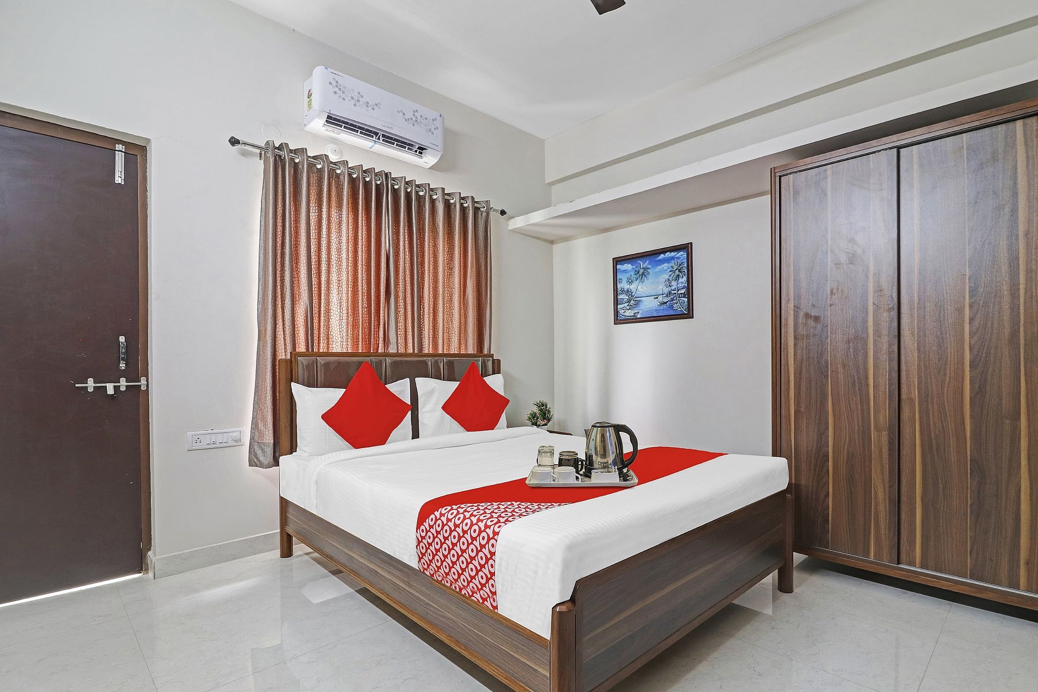 Hotel O SILVER SUITES Deluxe Room 6