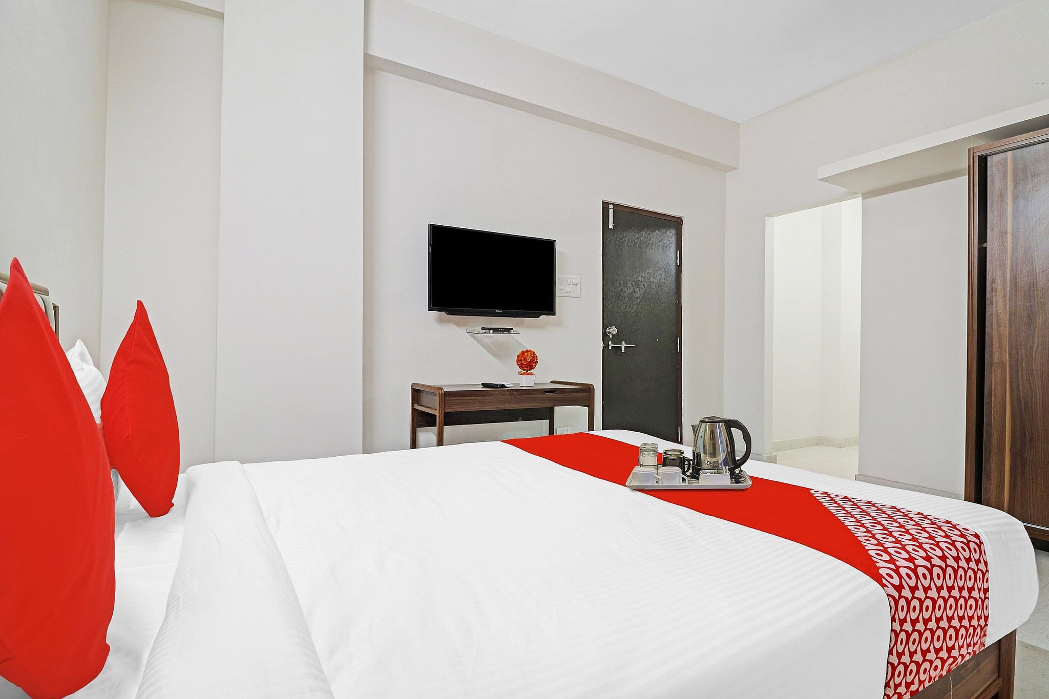 Hotel O SILVER SUITES Deluxe Room 15