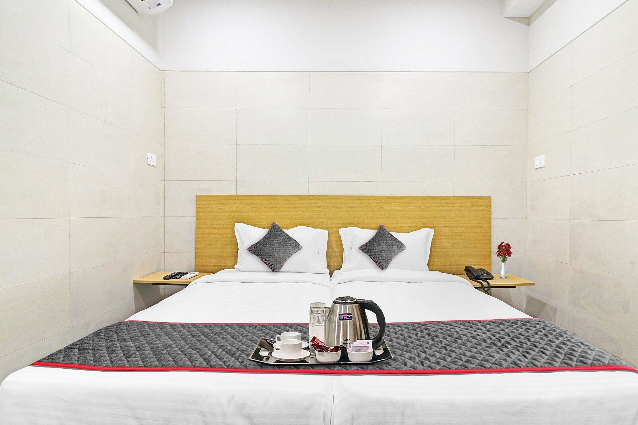 Townhouse Ameerpet Classic Room 9