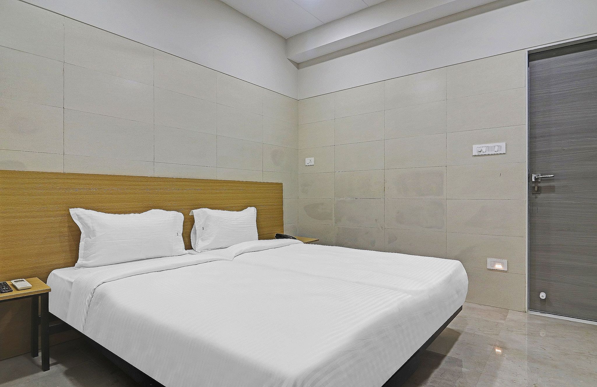 Townhouse Ameerpet Classic Room 13