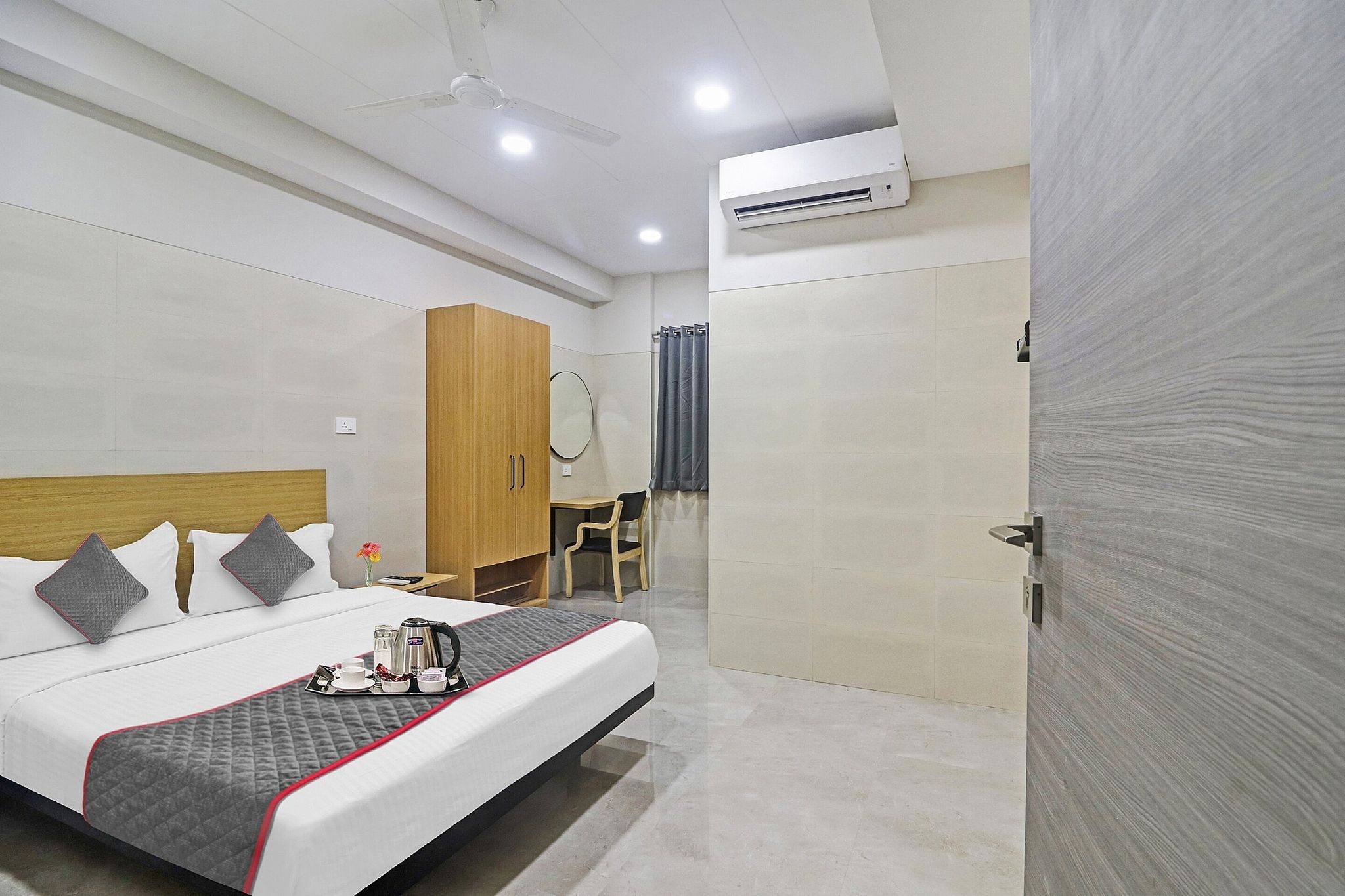 Townhouse Ameerpet Classic Room 10