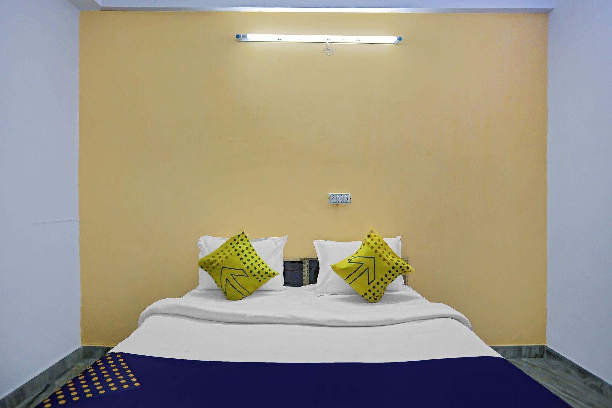 RAJ HOTEL VIP Classic Room 17