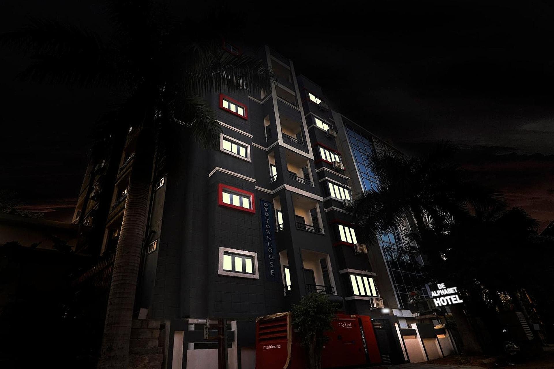 undefined Townhouse De Alphabet Hotel 8