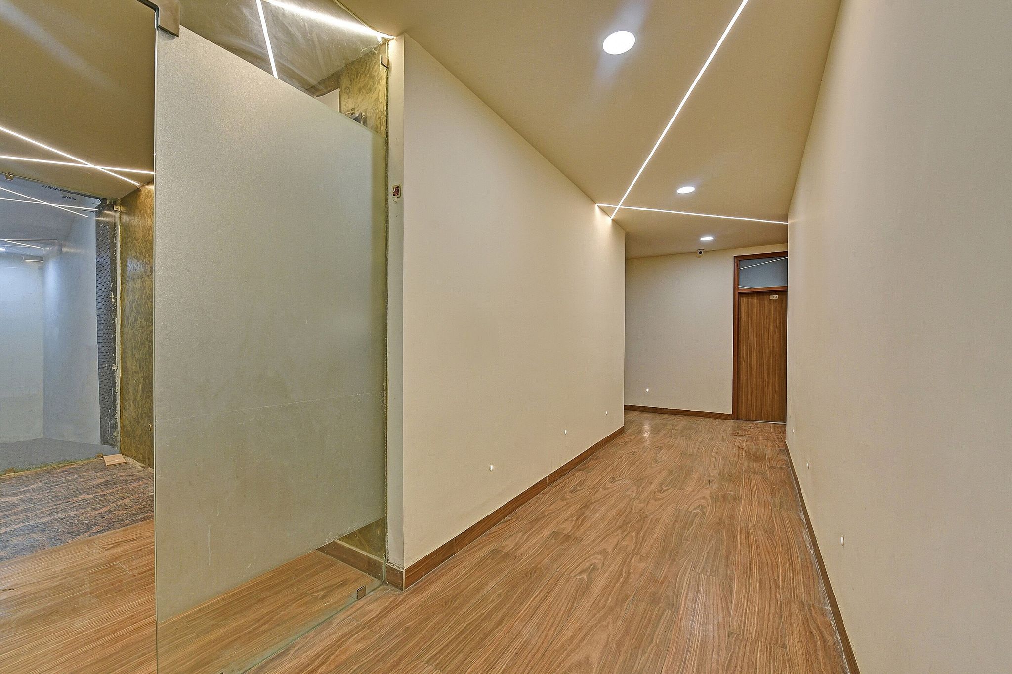 undefined Townhouse 893 The Circle Rajapark