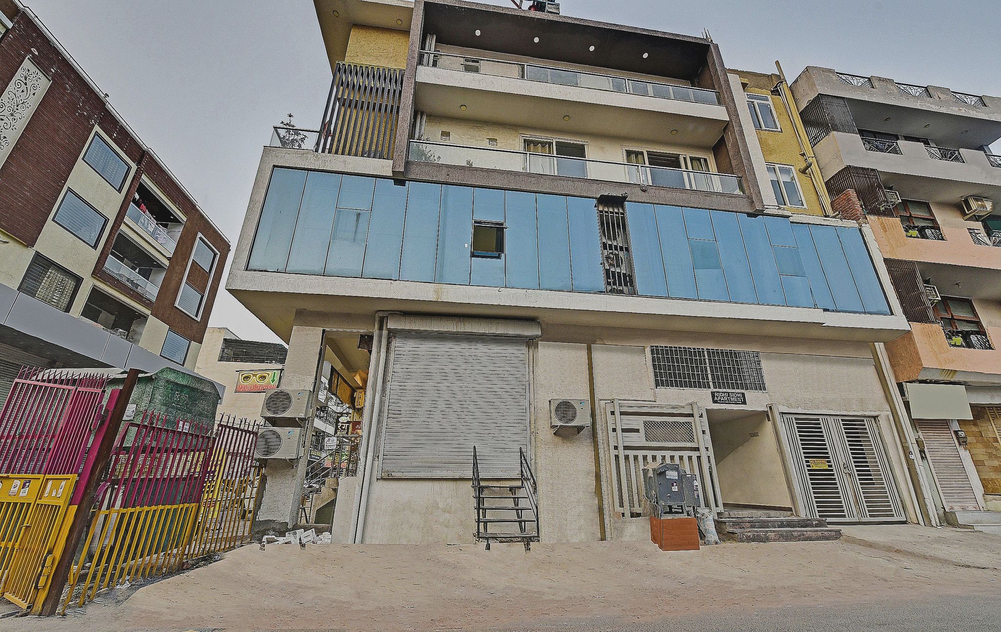 undefined Townhouse 893 The Circle Rajapark 3
