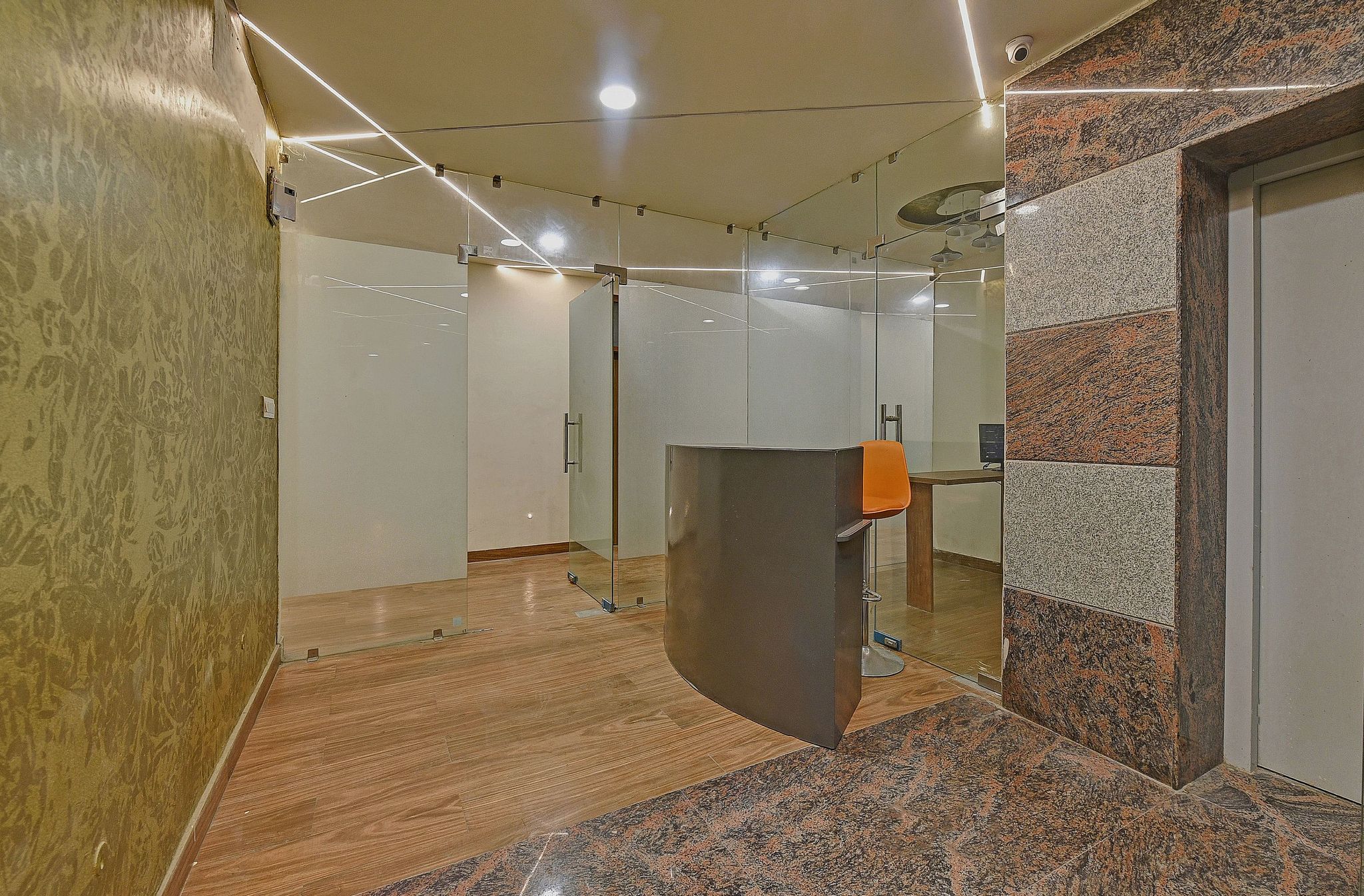 undefined Townhouse 893 The Circle Rajapark 9