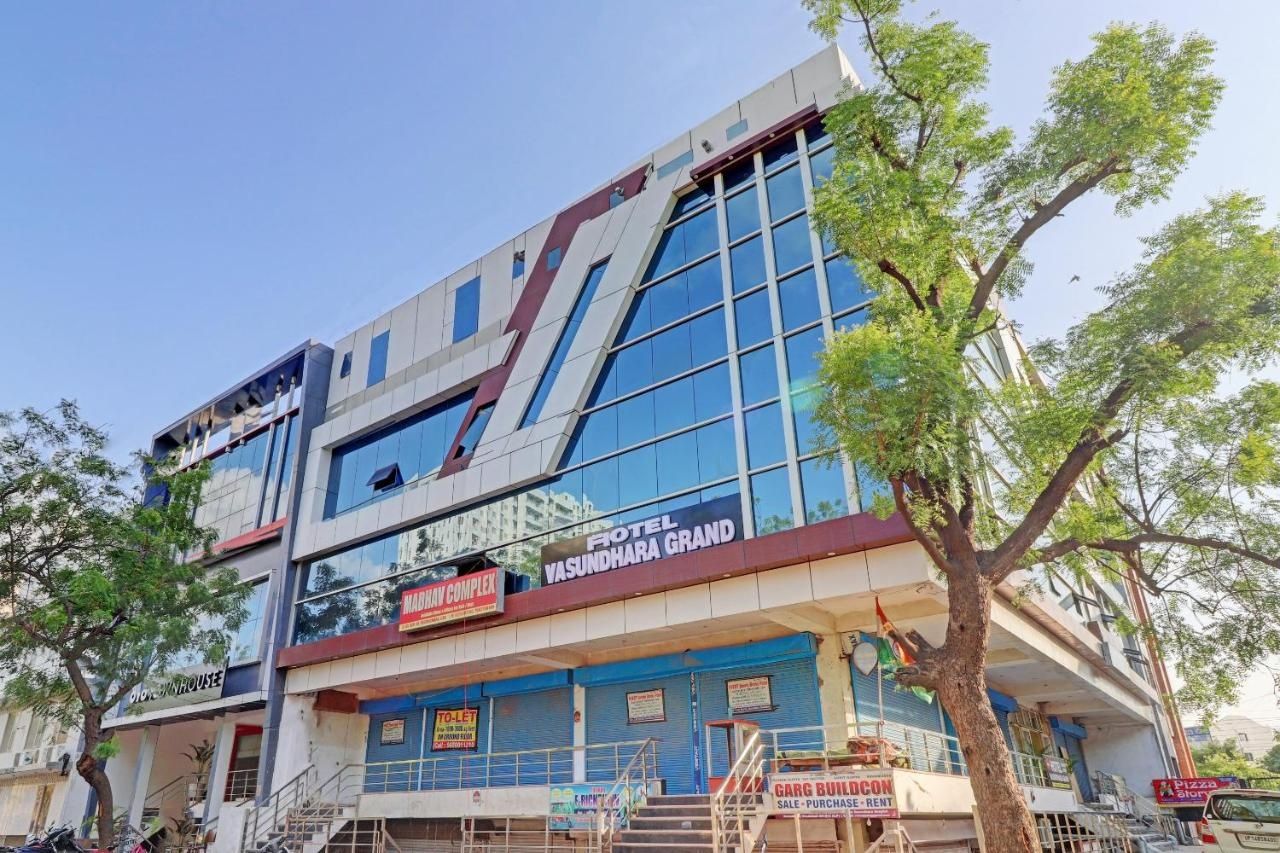 OYO Hotel Vasundhra Grand
