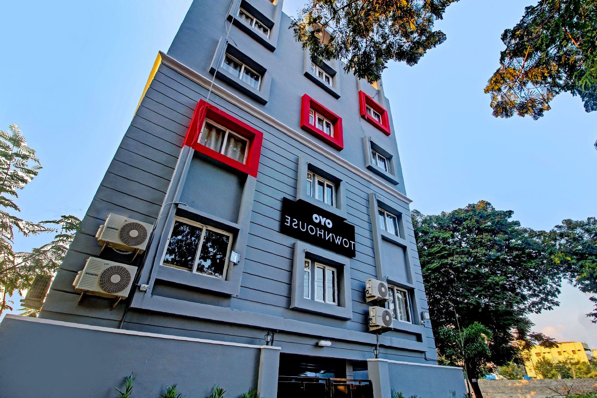 undefined OYO Townhouse 572 RCC Skyline 8