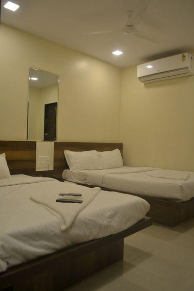 Executive Triple Room