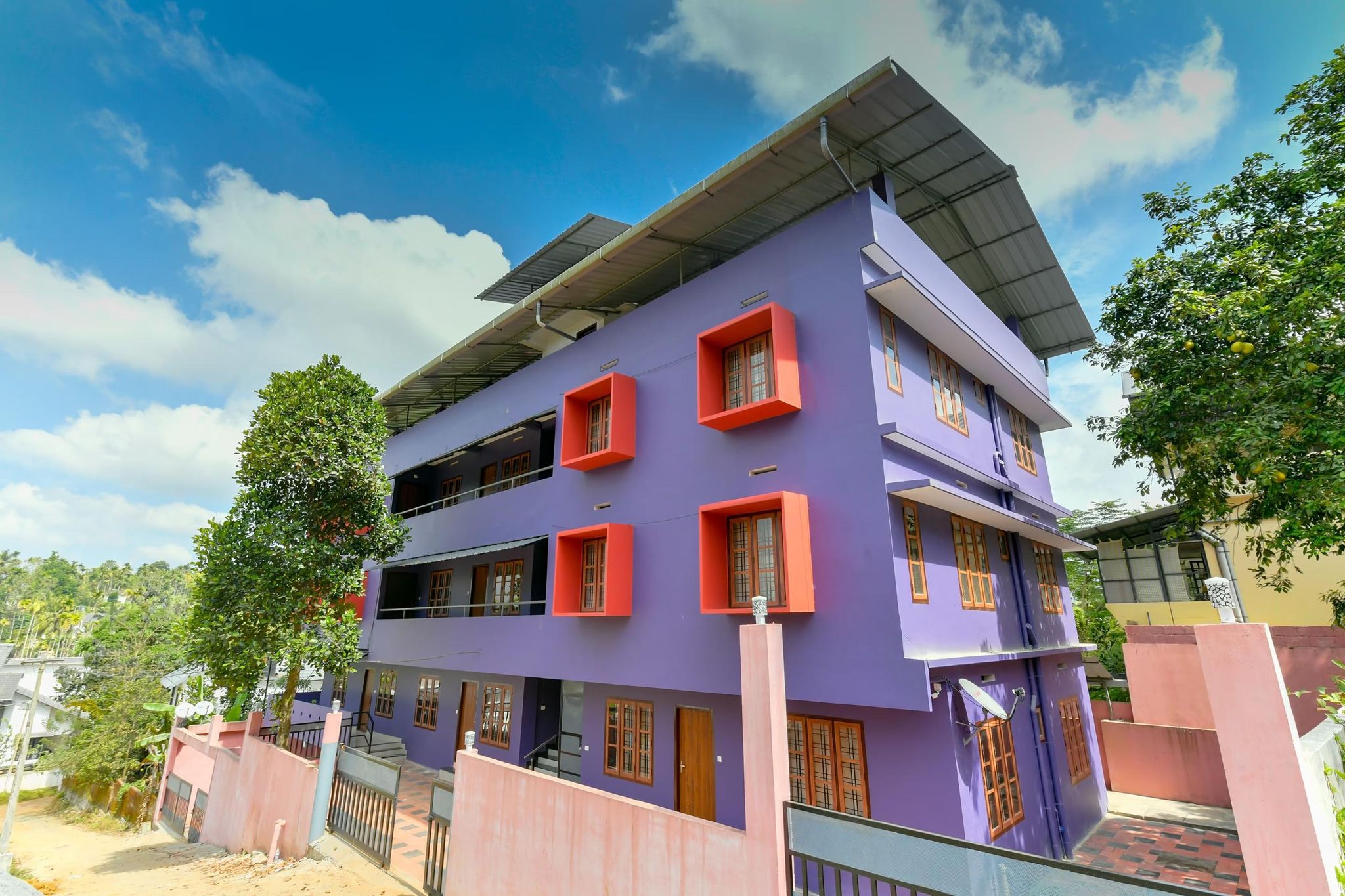 OYO Home 78237 Elegant Stay Fine Nest Homes