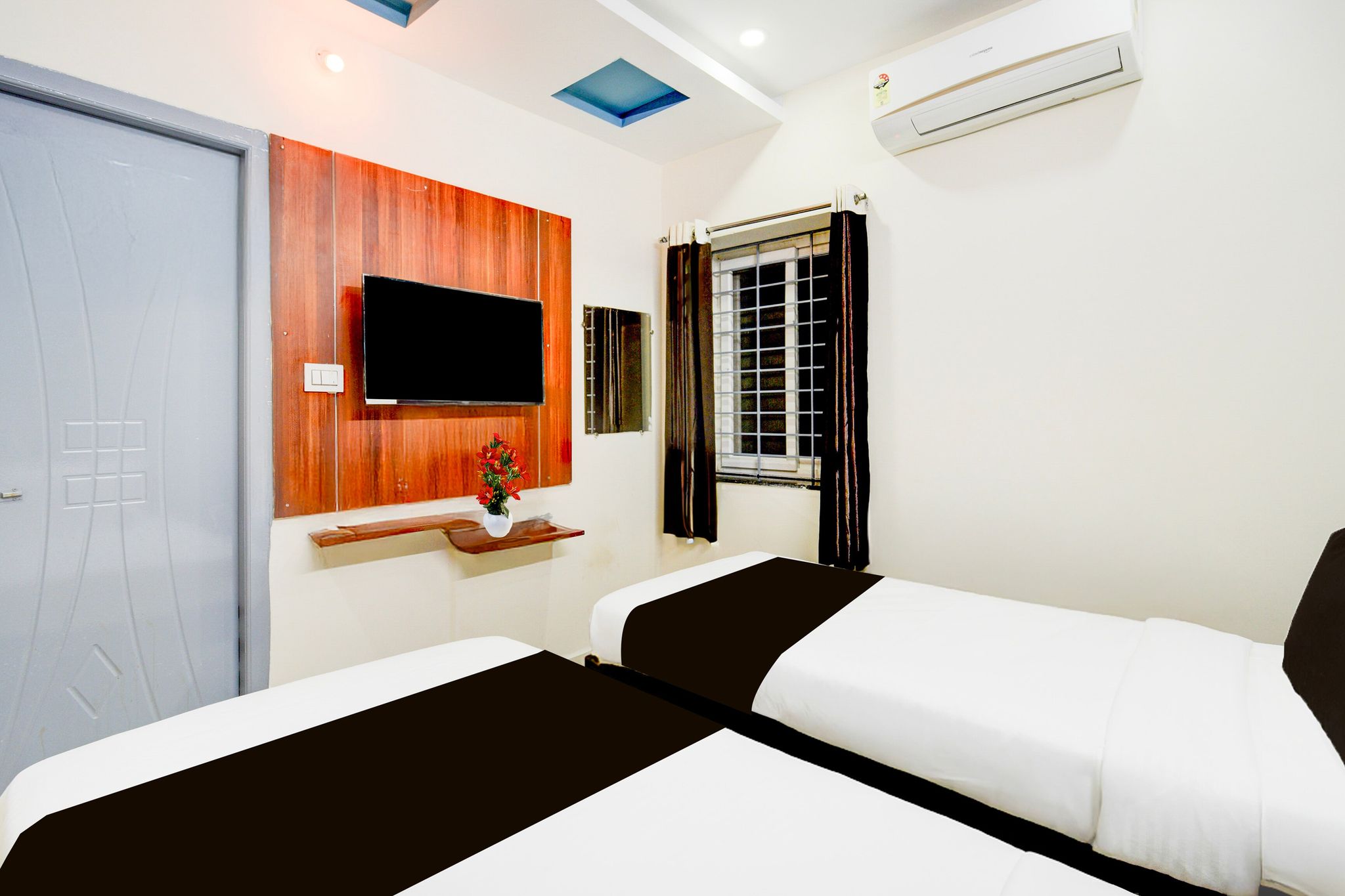 Super Collection O Khajaguda Hills Formerly Sri Balaji Luxary Rooms Classic 12