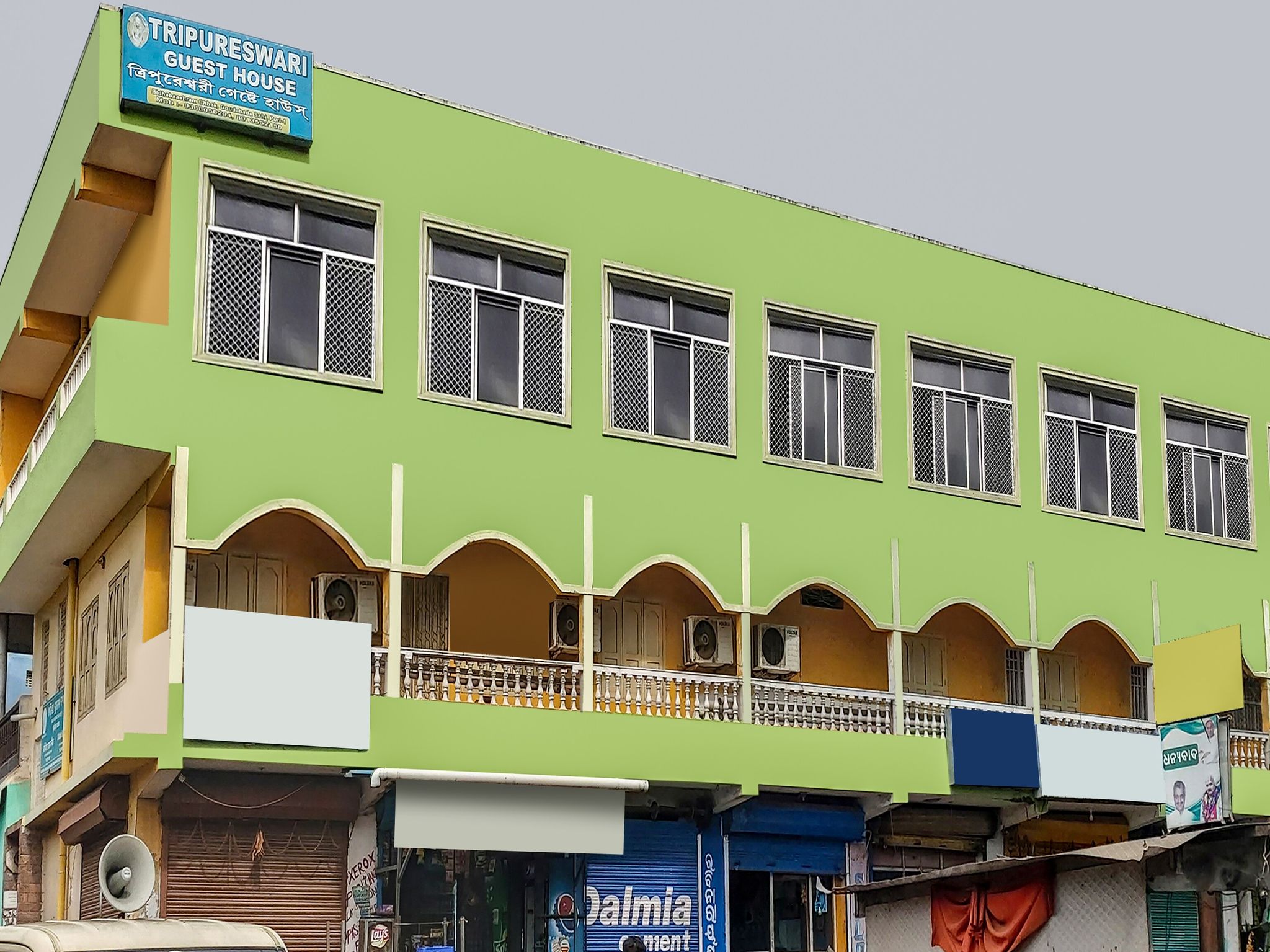 OYO 84522 Tripureswari Guest House