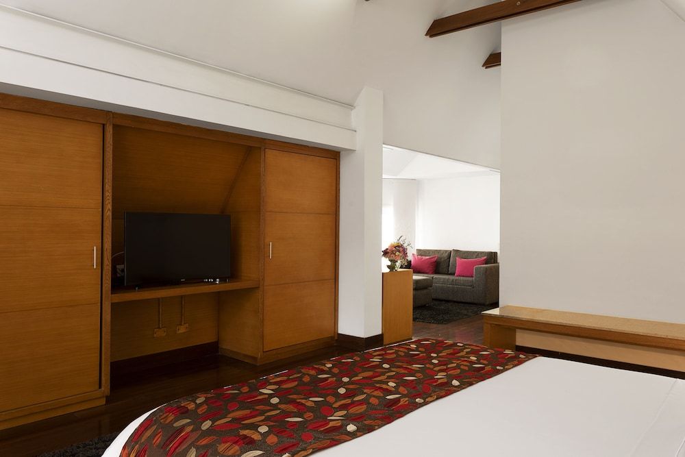 Bh la Quinta- Suites Traditional Room 2