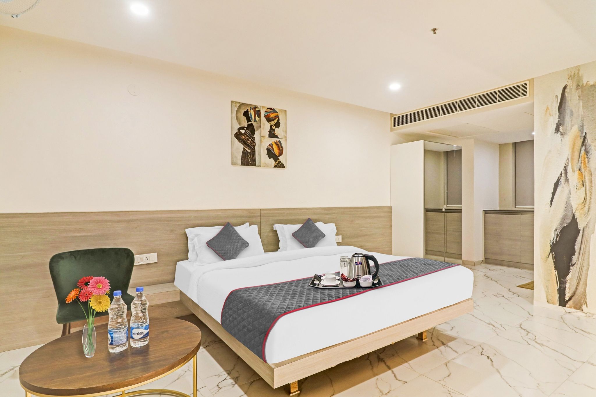 Hotel O THE FERN SUITES Classic 4