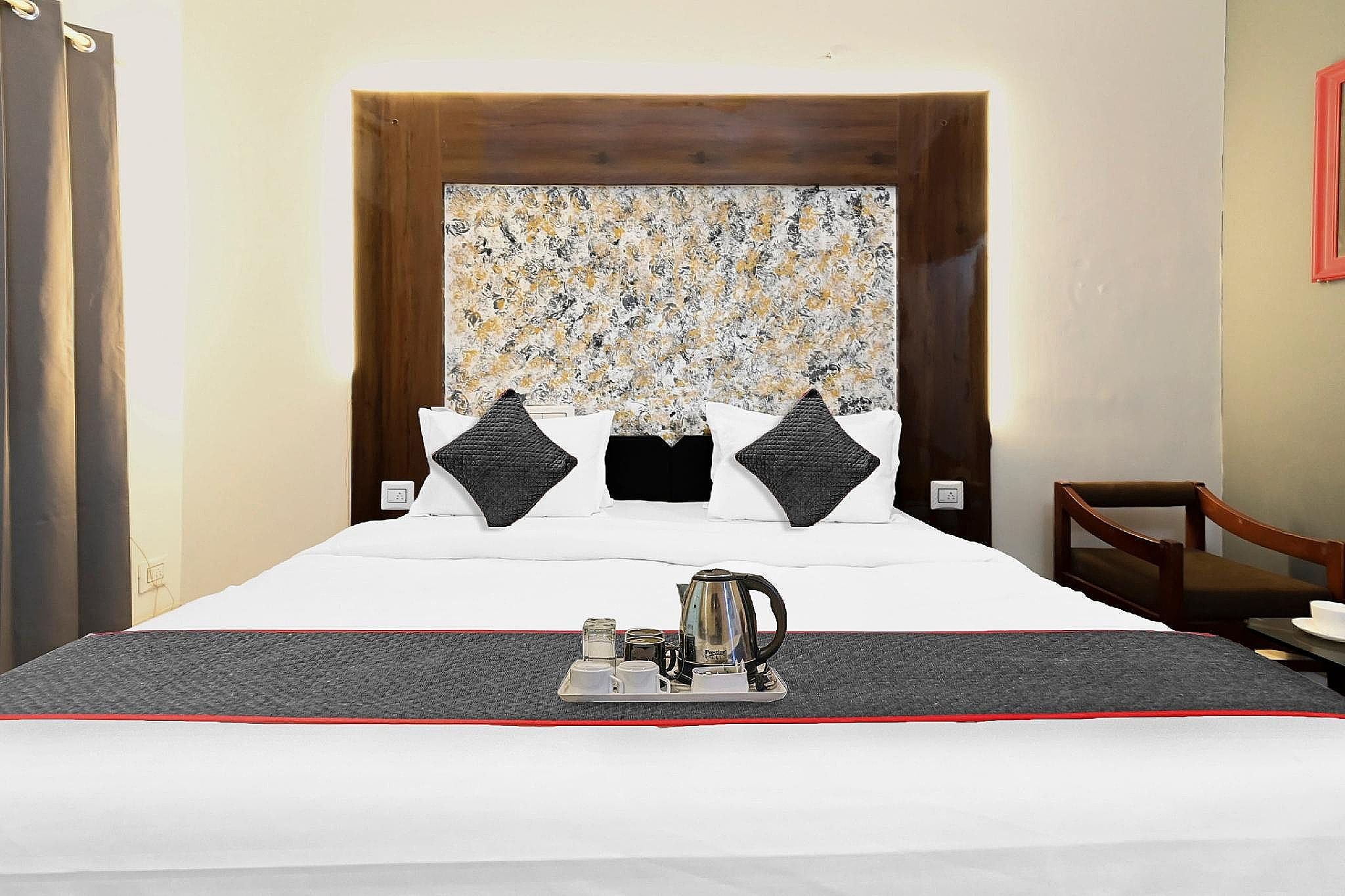 Hotel O Classic Holidays Classic Room 5