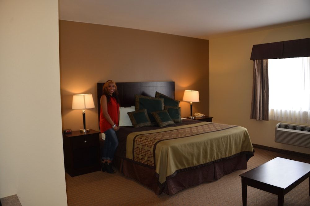 Irish Inn And Suites Room, 1 King Bed, Non Smoking 4