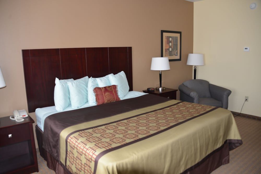 Irish Inn And Suites Room, 1 King Bed, Non Smoking 2